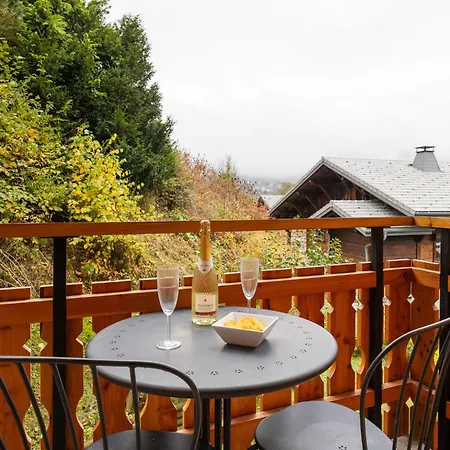 Apartment Le Petit Savoyard - Chl404 By Interhome